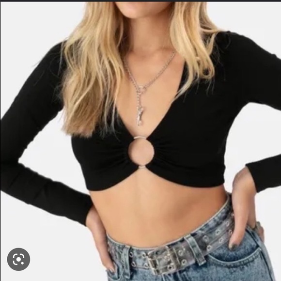 Adika Long sleeve ring crop top - Picture 1 of 5